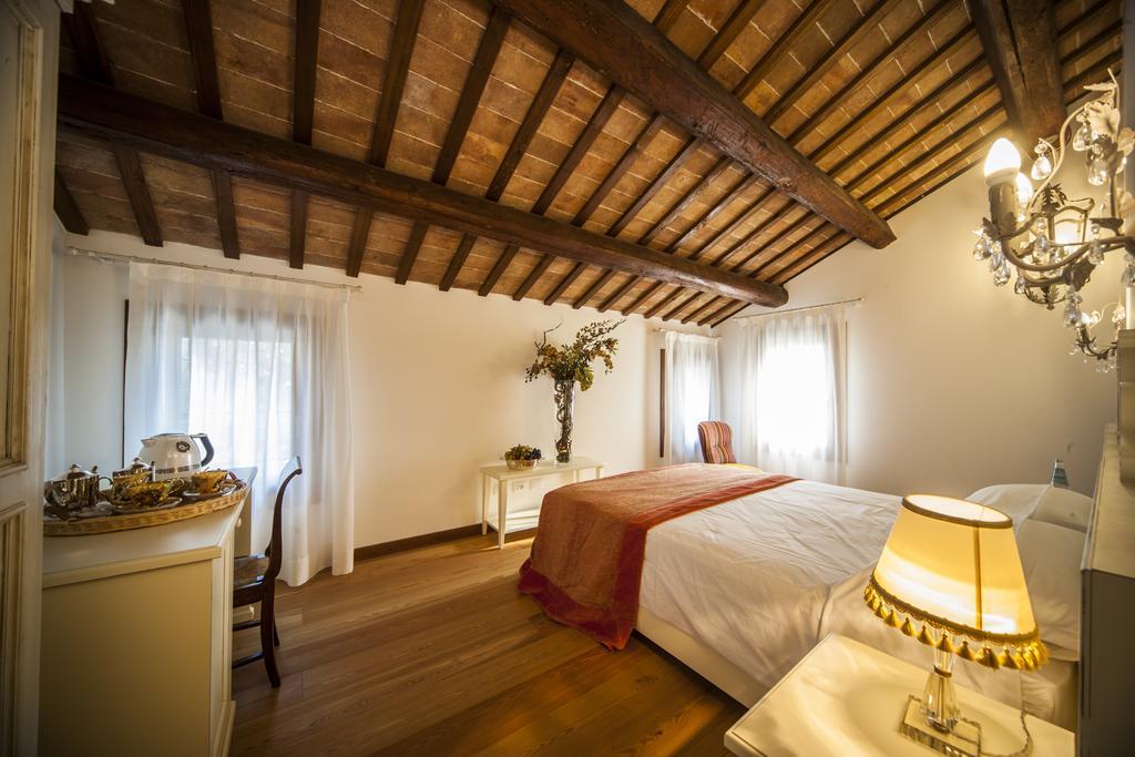 Le Volpi Baone